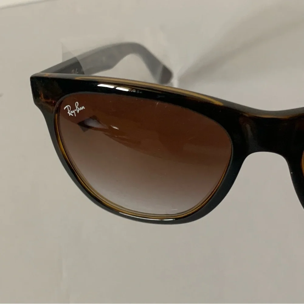 NWT. Ray-Ban 54mm Wayfarer Sunglasses